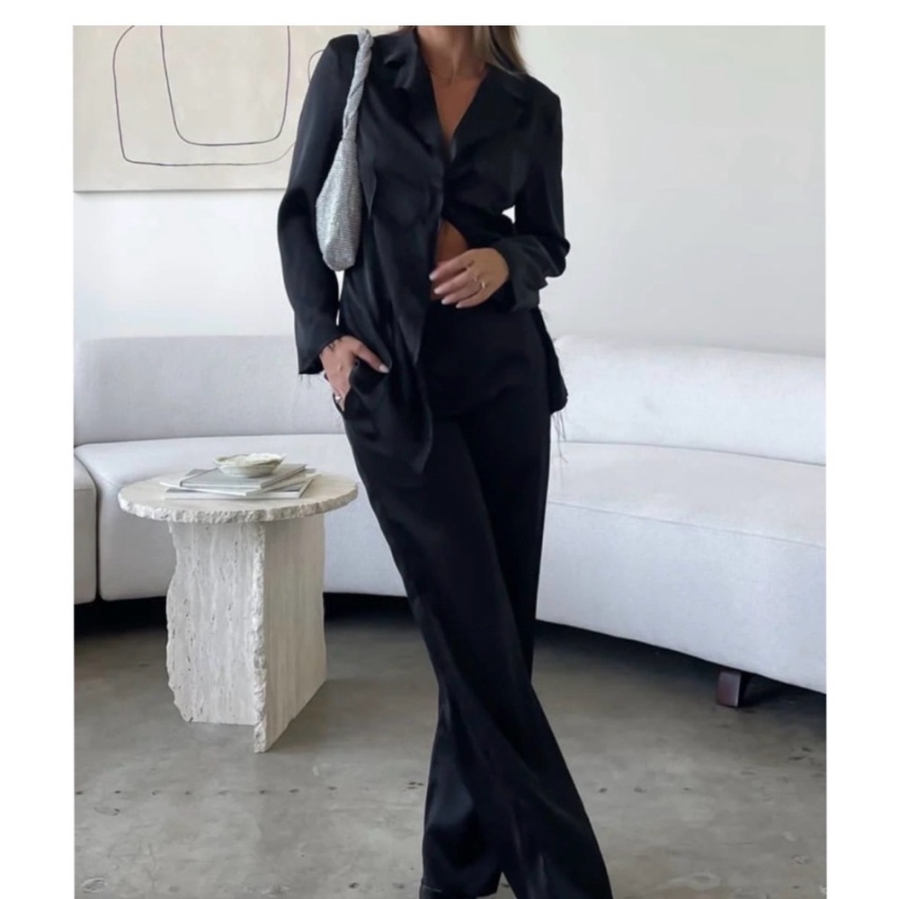 Rumored Black Women's satin Pantsuit